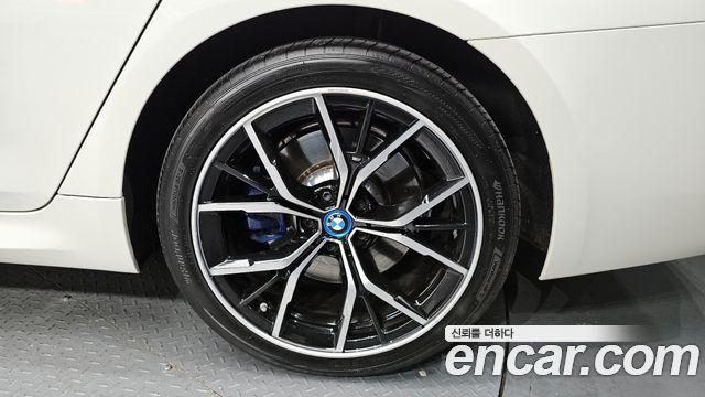 BMW 5-Series 530e M Sport