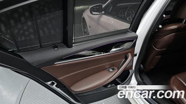 BMW 5-Series 530e M Sport