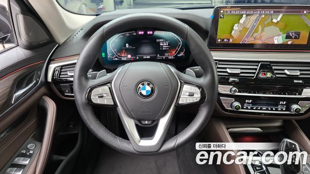 BMW 5-Series 530i xDrive Luxury