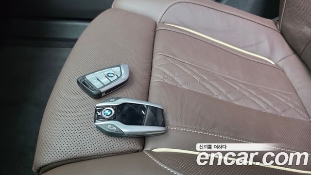 BMW 5-Series 530i xDrive Luxury