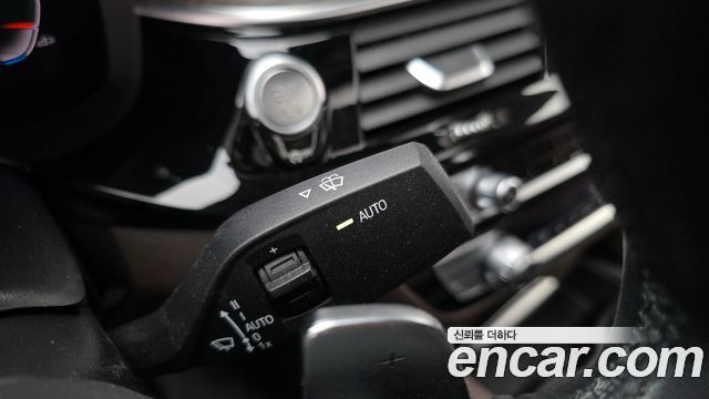 BMW 5-Series 530i xDrive Luxury