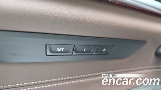BMW 5-Series 530i xDrive Luxury