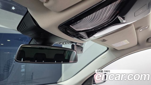 BMW 5-Series 530i xDrive Luxury