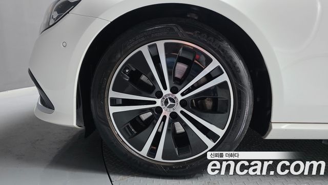 Mercedes-Benz E-Class E250 Avantgarde