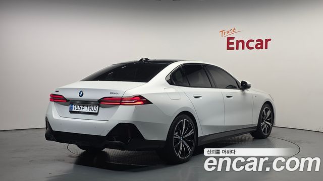 BMW 5-Series 530i xDrive M Sport