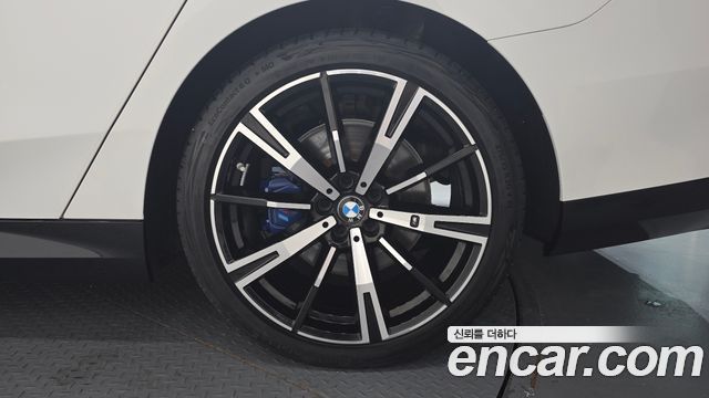 BMW 5-Series 530i xDrive M Sport