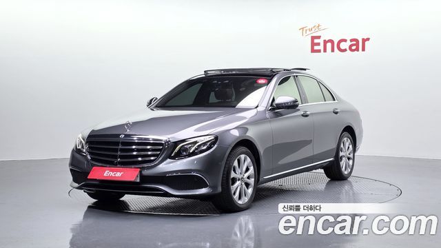 Mercedes-Benz E-Class E300 4MATIC Exclusive