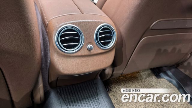 Mercedes-Benz E-Class E300 4MATIC Exclusive
