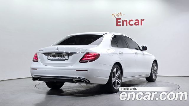 Mercedes-Benz E-Class E300 Avantgarde