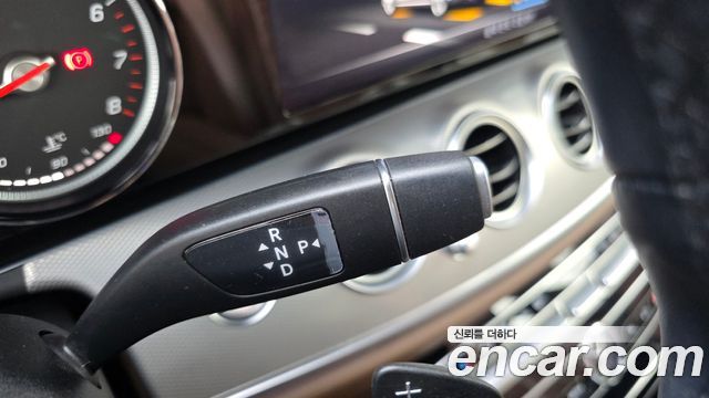 Mercedes-Benz E-Class E300 Avantgarde