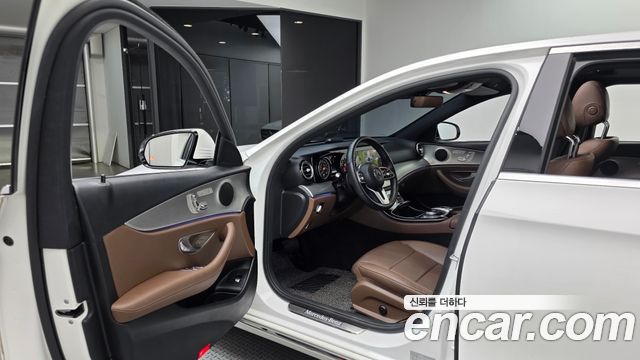 Mercedes-Benz E-Class E300 Avantgarde