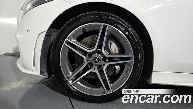 Mercedes-Benz CLS-Class CLS300d AMG Line