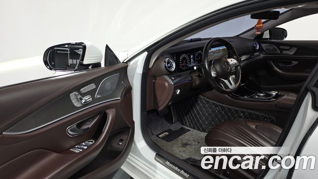 Mercedes-Benz CLS-Class CLS300d AMG Line
