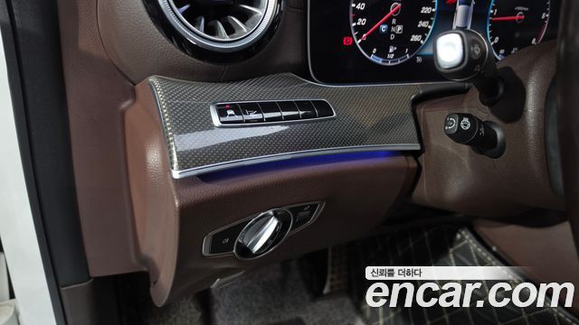 Mercedes-Benz CLS-Class CLS300d AMG Line