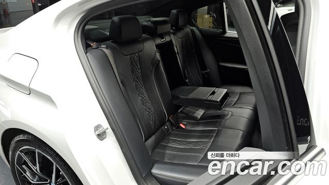 BMW 5-Series 530i M Sport Package