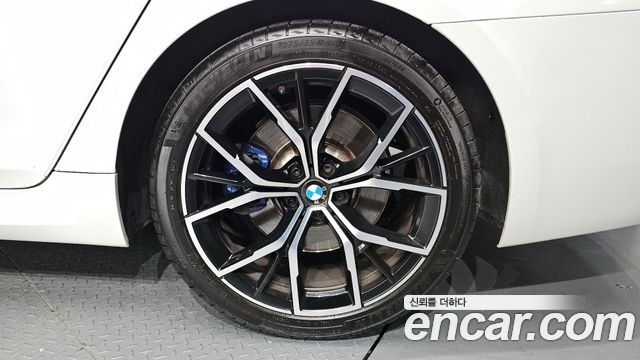 BMW 5-Series 530i M Sport Package
