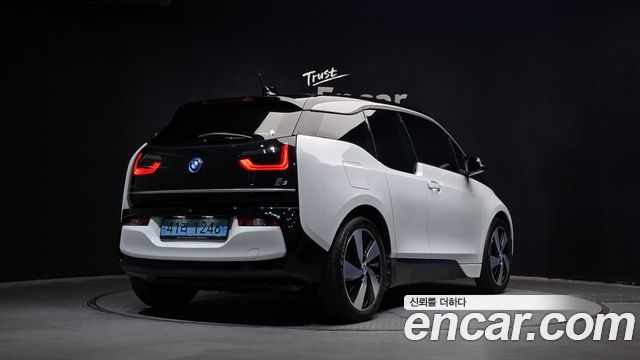 BMW i3 LUX