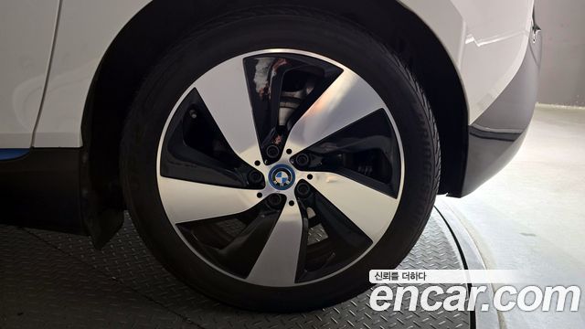 BMW i3 LUX