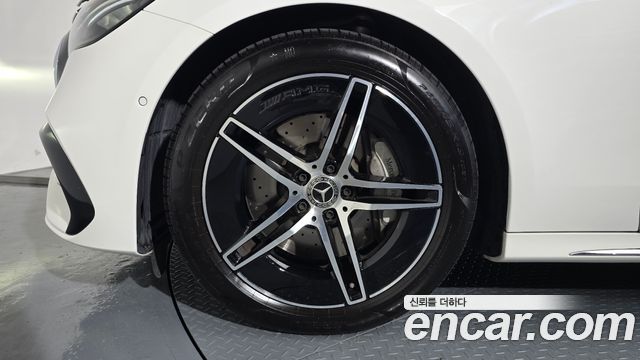Mercedes-Benz E-Class E200 AMG Line