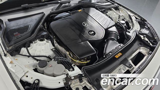 Mercedes-Benz E-Class E200 AMG Line