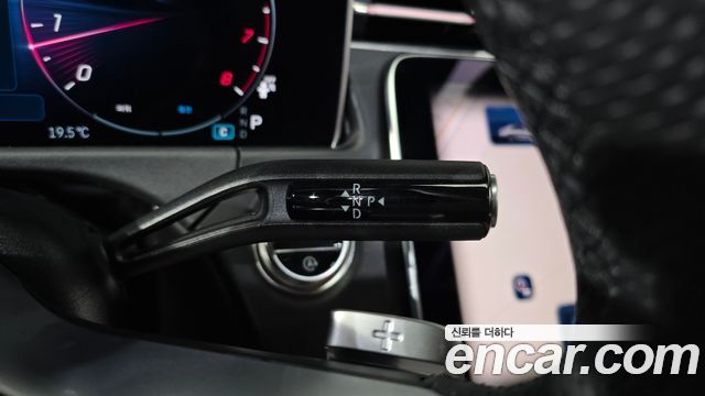 Mercedes-Benz E-Class E200 AMG Line