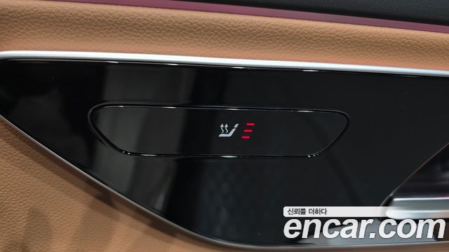 Mercedes-Benz E-Class E200 AMG Line