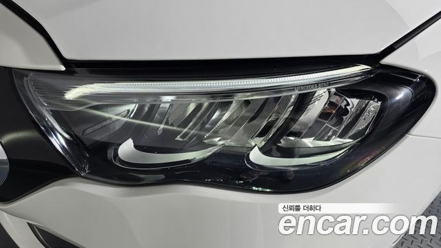Mercedes-Benz E-Class E200 AMG Line