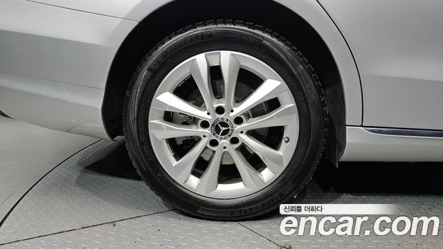 Mercedes-Benz C-Class C220 d Avantgarde