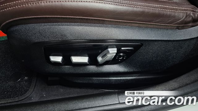 BMW 5-Series 530i M Sport Package Plus