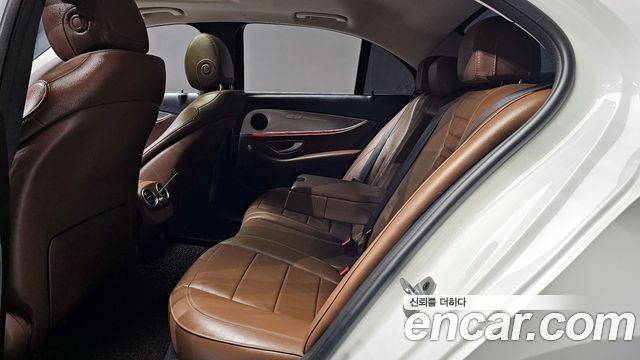 Mercedes-Benz E-Class E300 Avantgarde
