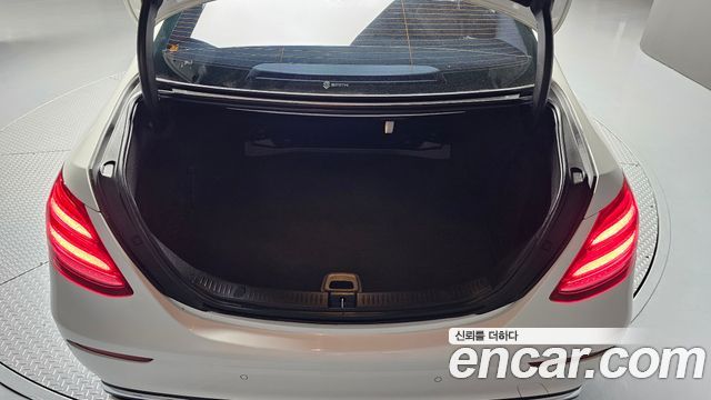 Mercedes-Benz E-Class E300 Avantgarde