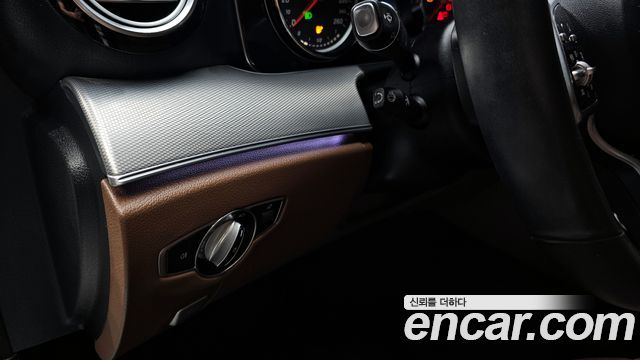 Mercedes-Benz E-Class E300 Avantgarde