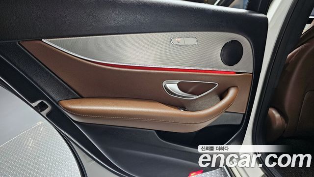 Mercedes-Benz E-Class E300 Avantgarde