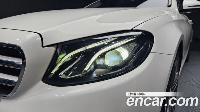 Mercedes-Benz E-Class E300 Avantgarde