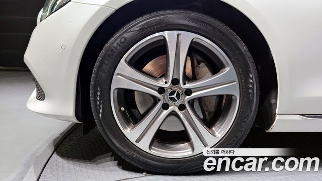 Mercedes-Benz E-Class E300 Avantgarde