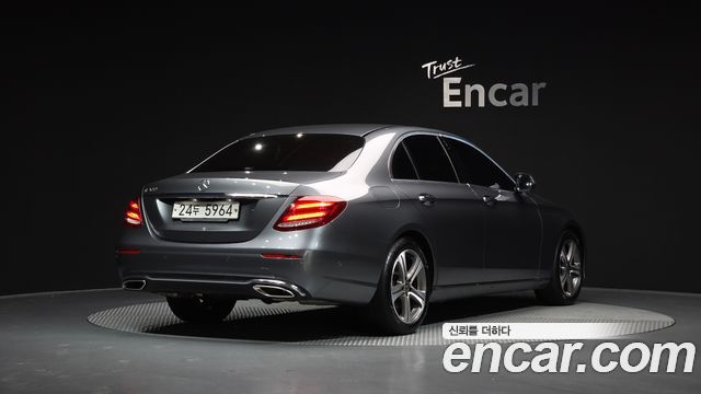 Mercedes-Benz E-Class E300 Avantgarde