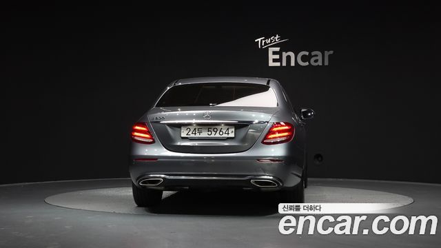 Mercedes-Benz E-Class E300 Avantgarde