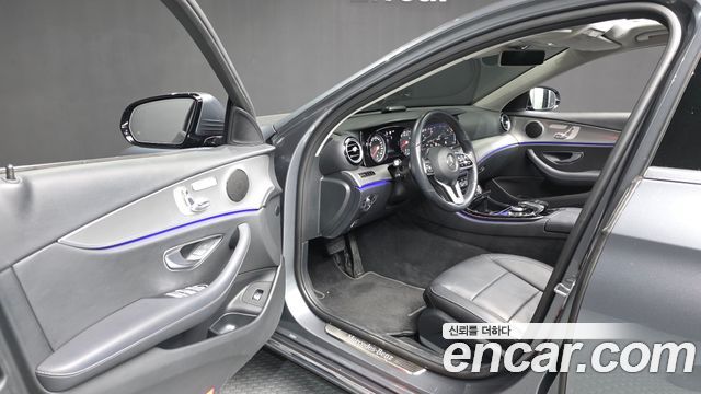 Mercedes-Benz E-Class E300 Avantgarde