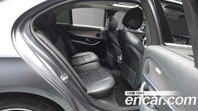 Mercedes-Benz E-Class E300 Avantgarde