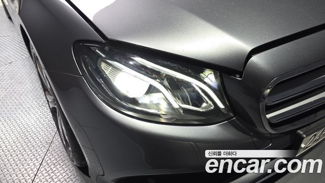 Mercedes-Benz E-Class E300 Avantgarde