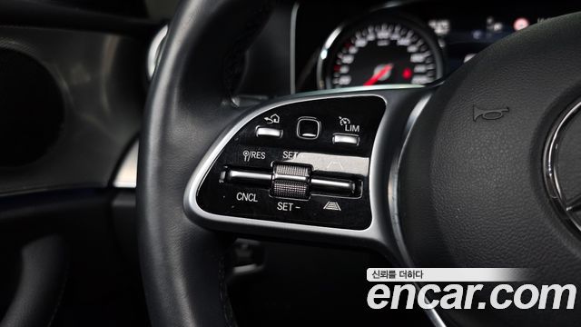 Mercedes-Benz E-Class E300 Avantgarde