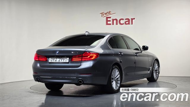BMW 5-Series 520d Luxury Plus