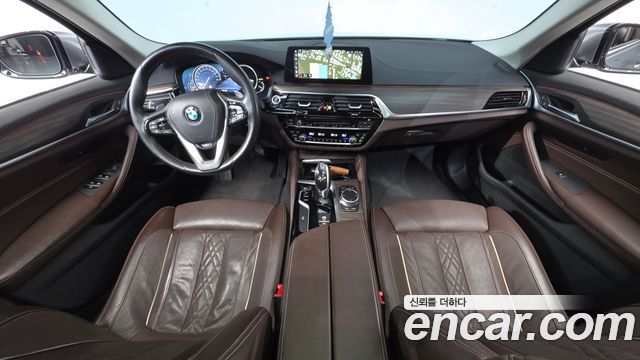 BMW 5-Series 520d Luxury Plus