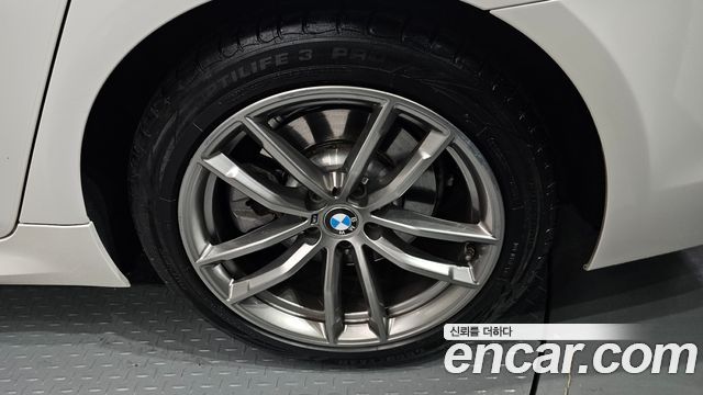 BMW 5-Series 520d xDrive M Sport Package Plus