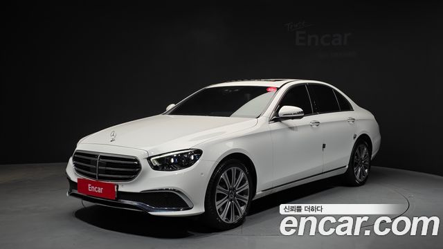 Mercedes-Benz E-Class E300e 4MATIC Exclusive