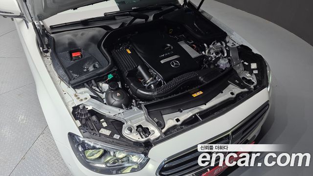 Mercedes-Benz E-Class E300e 4MATIC Exclusive
