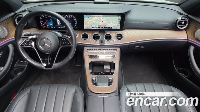 Mercedes-Benz E-Class E300e 4MATIC Exclusive