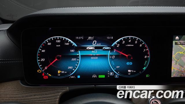 Mercedes-Benz E-Class E300e 4MATIC Exclusive