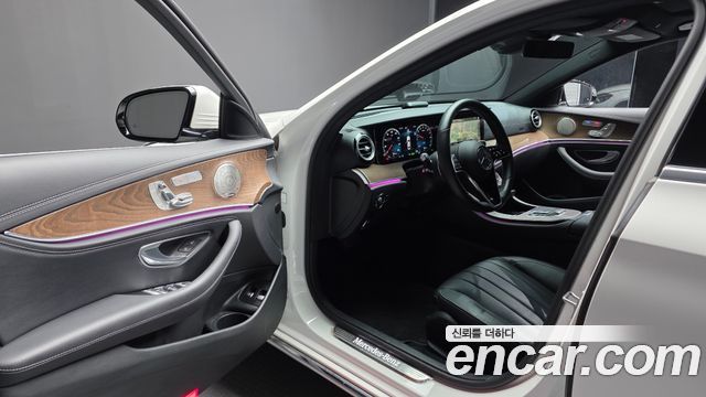 Mercedes-Benz E-Class E300e 4MATIC Exclusive