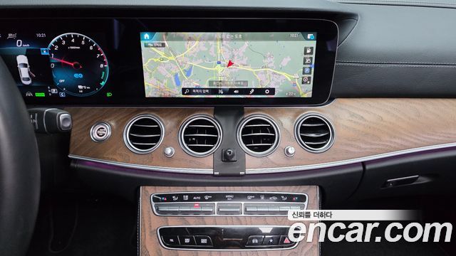 Mercedes-Benz E-Class E300e 4MATIC Exclusive
